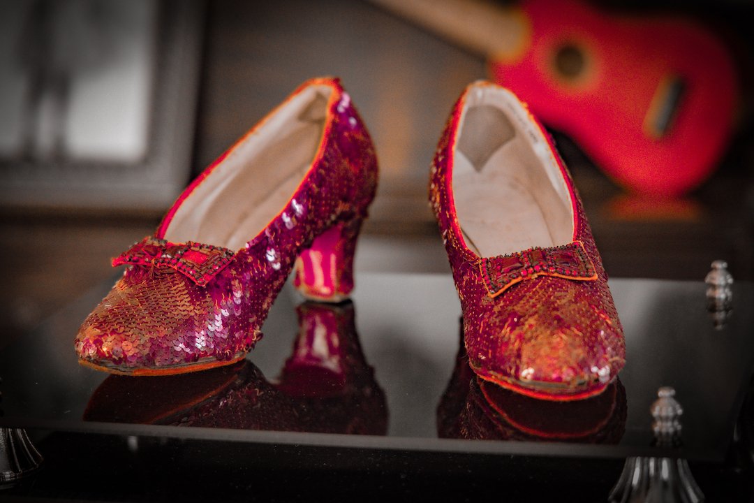 Judy Garland’s ‘Wizard of Oz’ ruby slippers go on sale 20 years after they were stolen – Films & Podcasts